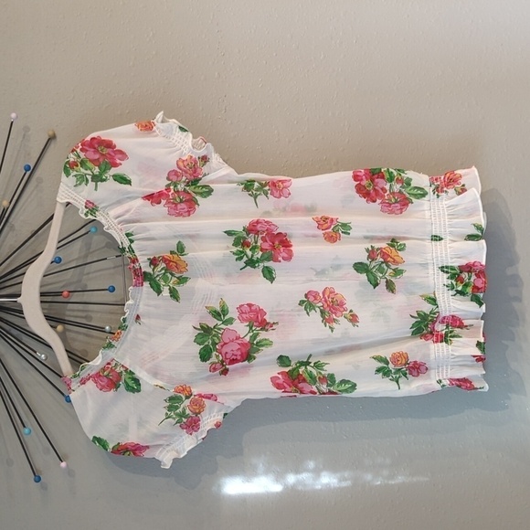 Hollister Y2K See Through Floral Flutter Top Beach Festival Medium Roses - Picture 8 of 8